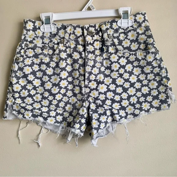 ZARA daisy floral printed high-rise raw hem button fly denim shorts size 2 - Picture 4 of 6